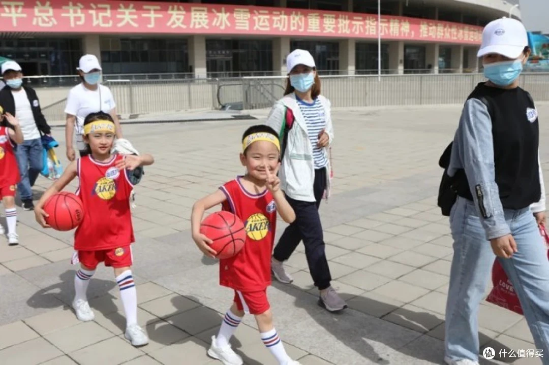 职业球员如何通过联赛提升竞技水平_1